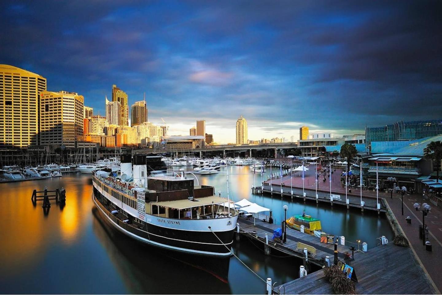 Guest house Cozy Double - Seconds To Station - Near Townhall Uts Usyd Darling Harbour Chinatown - Shared Bathroom Sydney