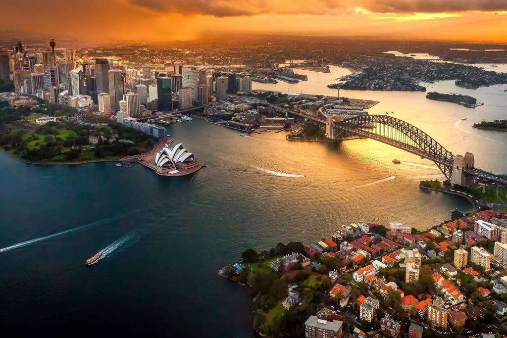 Guest house Cozy Double - Seconds To Station - Near Townhall Uts Usyd Darling Harbour Chinatown - Shared Bathroom